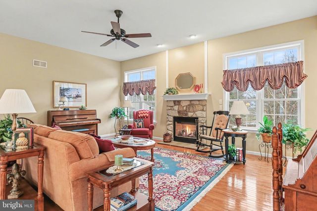 905 WALNUT CREST DR L-0064 DR, Lebanon, PA 17046