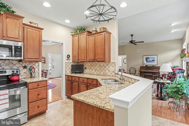 905 WALNUT CREST DR L-0064 DR, Lebanon, PA 17046