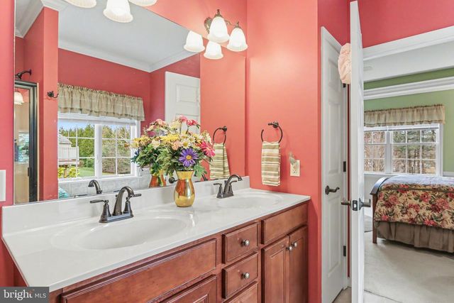 905 WALNUT CREST DR L-0064 DR, Lebanon, PA 17046