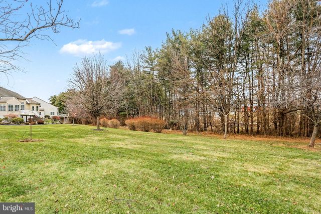 905 WALNUT CREST DR L-0064 DR, Lebanon, PA 17046