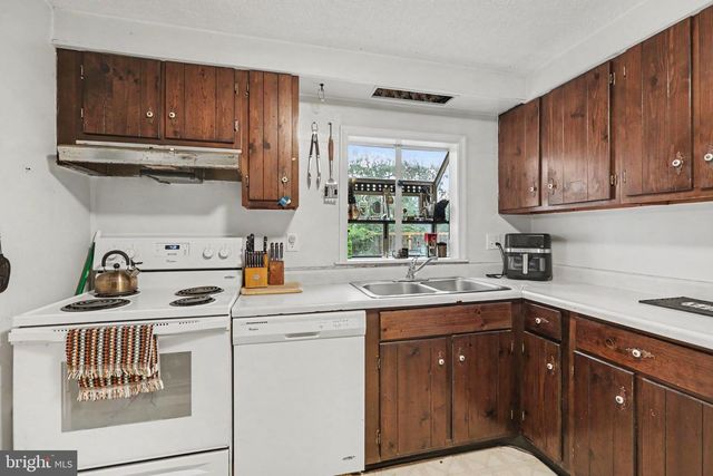 3 HILL DRIVE, Carlisle, PA 17013