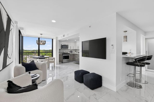 7738 Lakeside Boulevard 362, Boca Raton, FL 33434