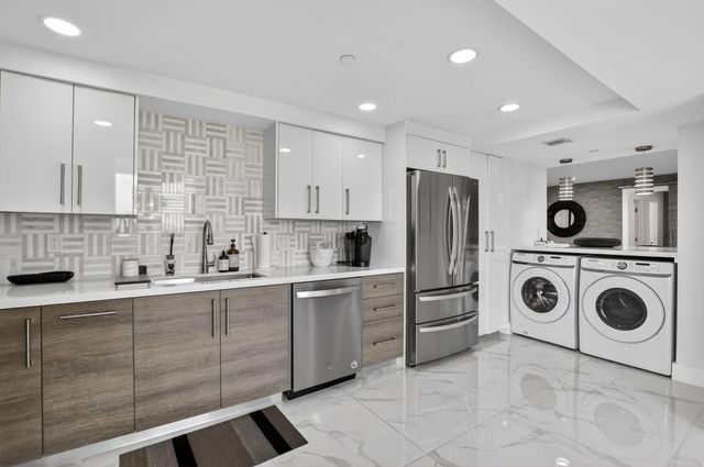 7738 Lakeside Boulevard 362, Boca Raton, FL 33434