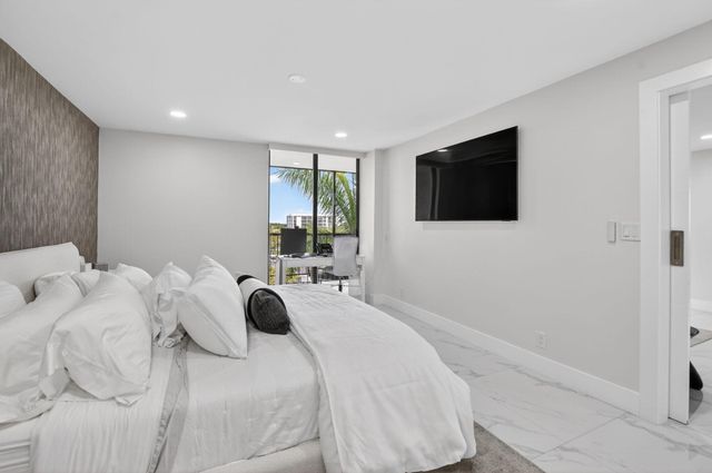 7738 Lakeside Boulevard 362, Boca Raton, FL 33434