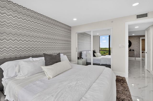 7738 Lakeside Boulevard 362, Boca Raton, FL 33434