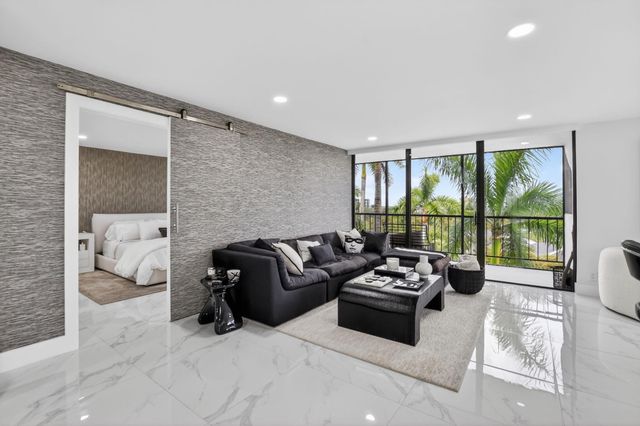 7738 Lakeside Boulevard 362, Boca Raton, FL 33434