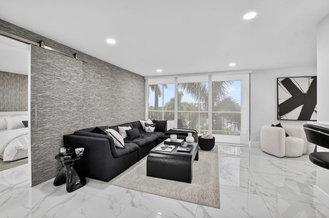 7738 Lakeside Boulevard 362, Boca Raton, FL 33434