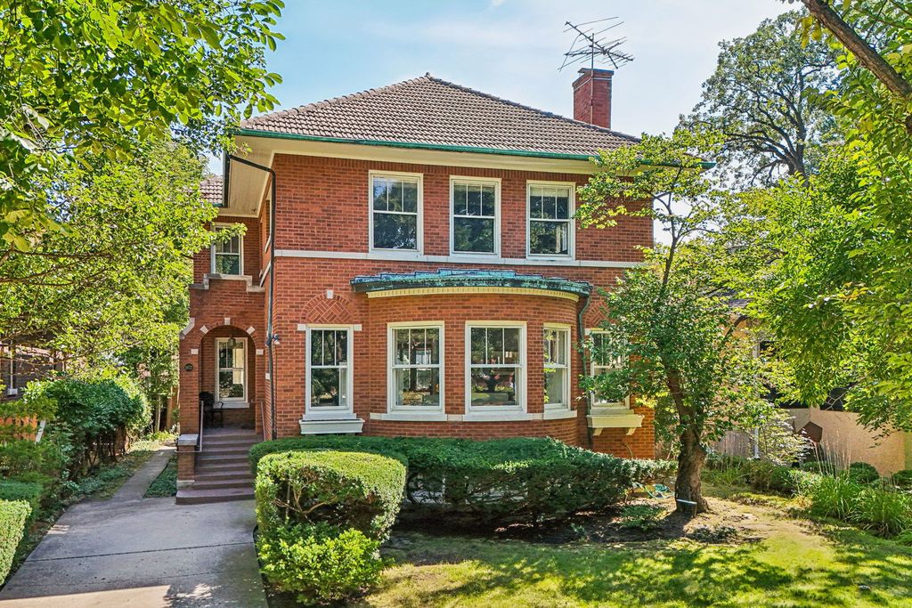 2677 Orrington Avenue, Evanston, IL 60201 — exterior