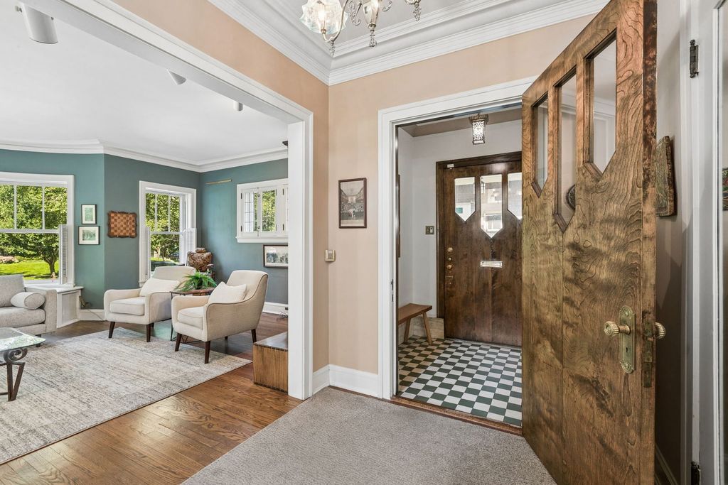2677 Orrington Avenue, Evanston, IL 60201 — photo 4