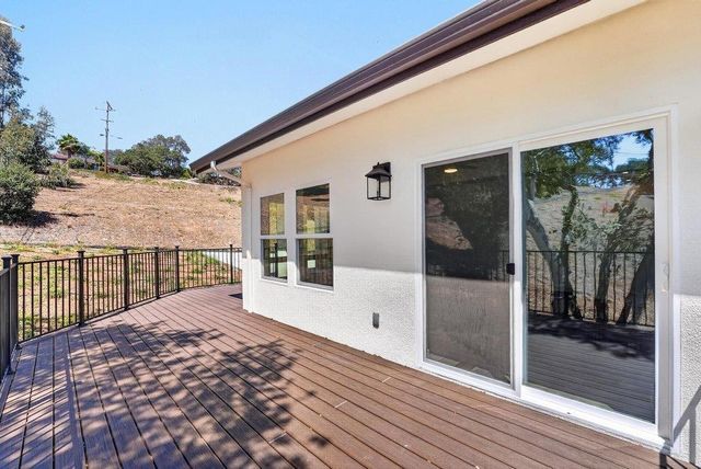 14020 Tres Ninas Court, Watsonville, CA 95076