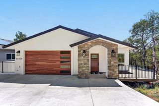 14020 Tres Ninas Court, Watsonville, CA 95076