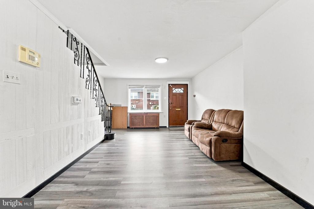 7102 STOCKLEY RD, UPPER DARBY, PA 19082 — photo 5