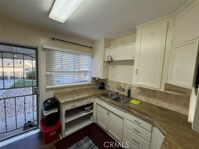 17415 Burbank Drive, Encino (los Angeles), CA 91316