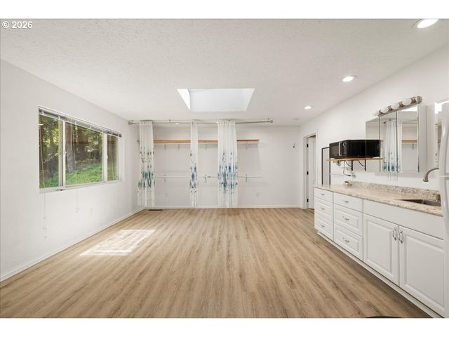 22665 Sw SCHALTENBRAND Ln, Sherwood, OR 97140