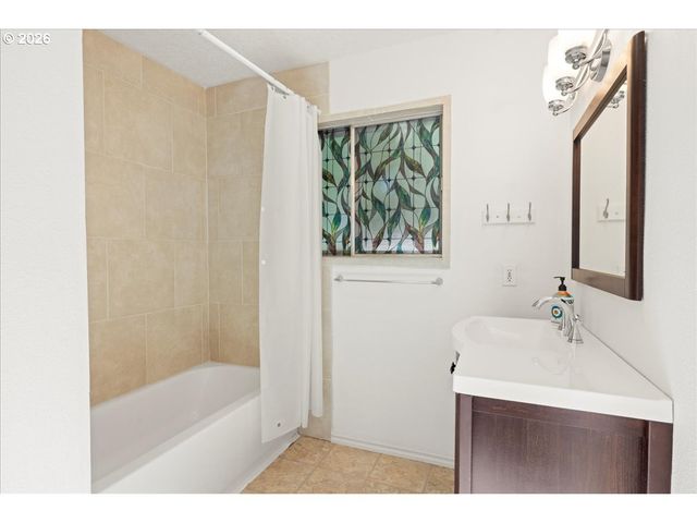 22665 Sw SCHALTENBRAND Ln, Sherwood, OR 97140