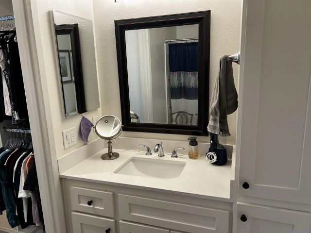 6350 Genesee Ave. 316, San Diego, CA 92122