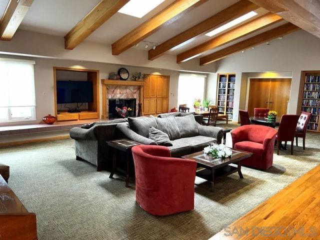 6350 Genesee Ave. 316, San Diego, CA 92122