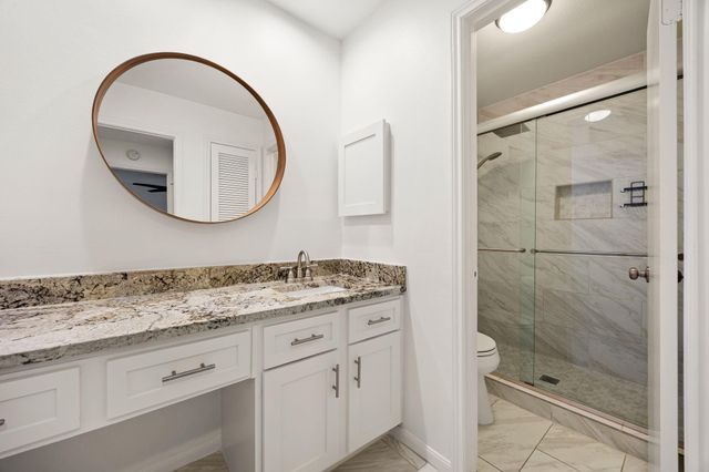 2829 Timmons Lane 130, Houston, TX 77027