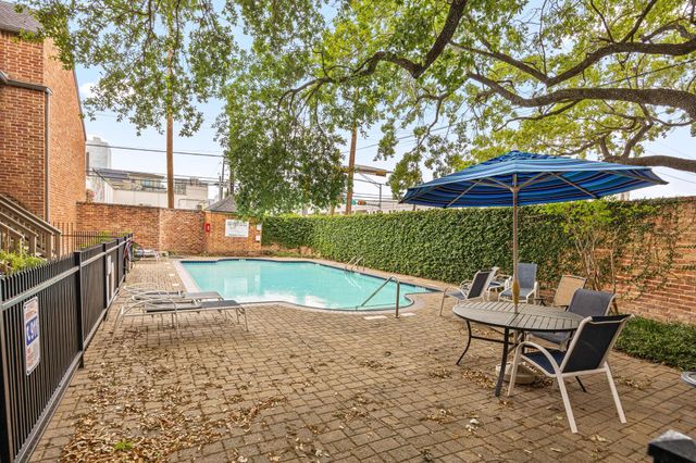 2829 Timmons Lane 130, Houston, TX 77027