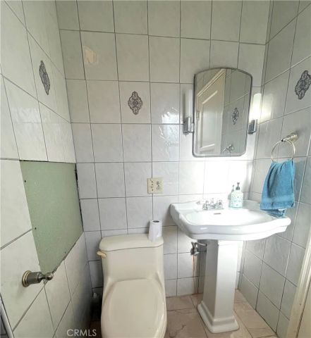 5839 Tobias, Van Nuys, CA 91411