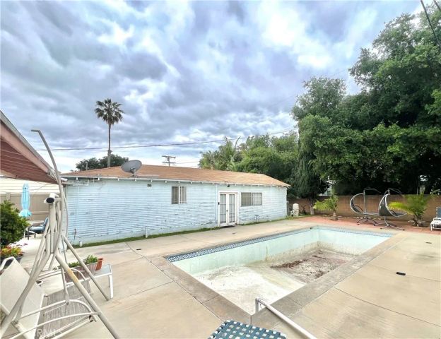 5839 Tobias, Van Nuys, CA 91411