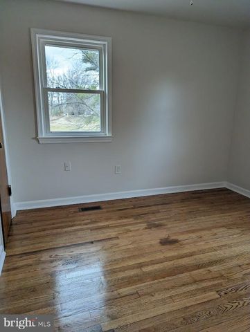 6520 OLD CAROLINA RD, Haymarket, VA 20169