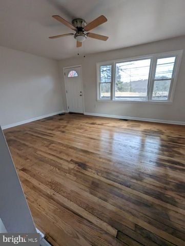 6520 OLD CAROLINA RD, Haymarket, VA 20169