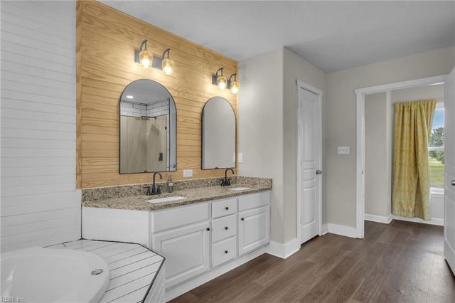 2417 Baum RD, Chesapeake, VA 23322