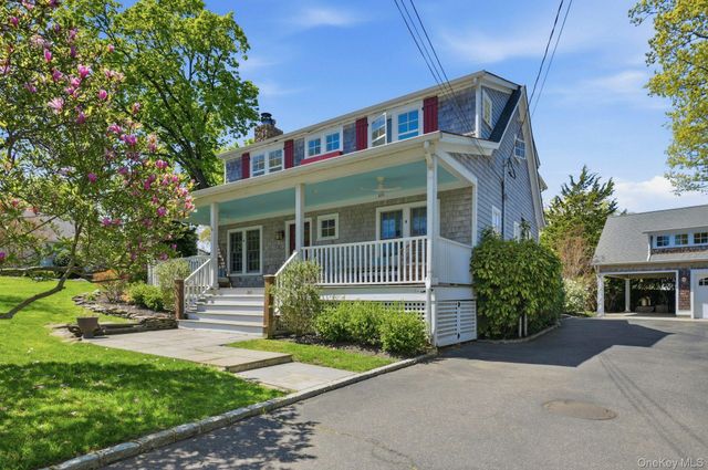 200 Grant Street, Centerport, NY 11721