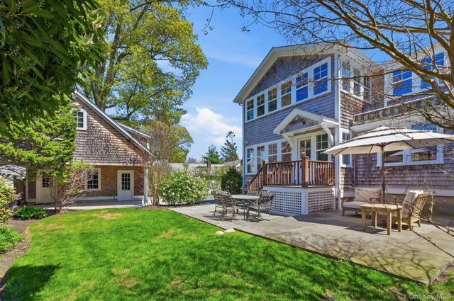 200 Grant Street, Centerport, NY 11721