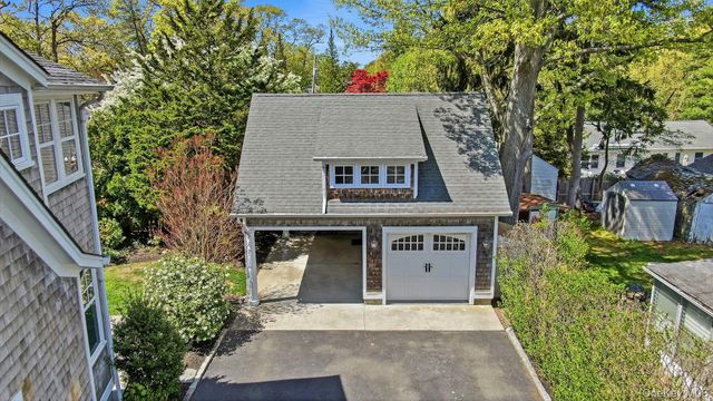 200 Grant Street, Centerport, NY 11721