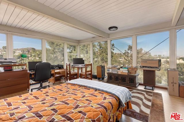 2274 Vasanta Way, Los Angeles, CA 90068