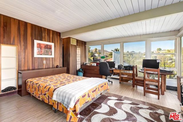 2274 Vasanta Way, Los Angeles, CA 90068