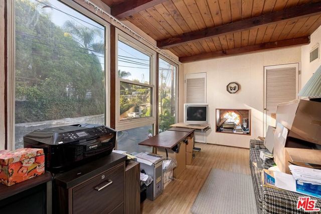 2274 Vasanta Way, Los Angeles, CA 90068