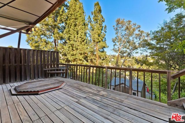 2274 Vasanta Way, Los Angeles, CA 90068