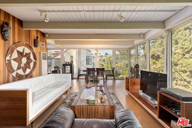 2274 Vasanta Way, Los Angeles, CA 90068