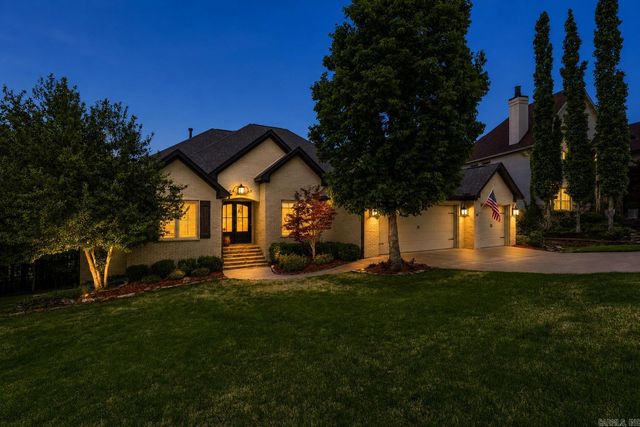 32 Winthrop Point, Little Rock, AR 72211