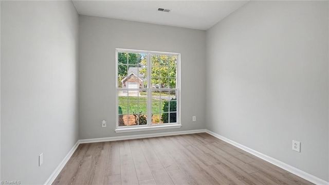 4401 River Forest Lane, Greensboro, NC 27409