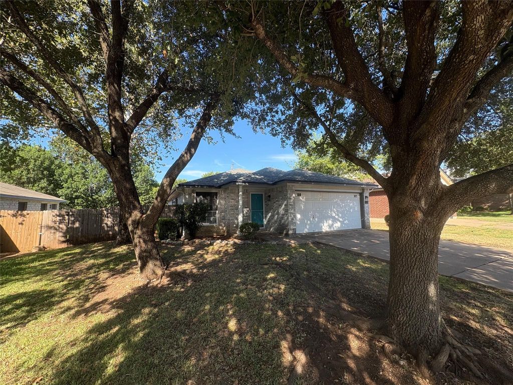 1207 Shaun DR, Cedar Park, TX 78613