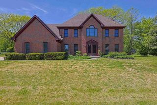 37 Mark Drive, Hawthorn Woods, IL 60047