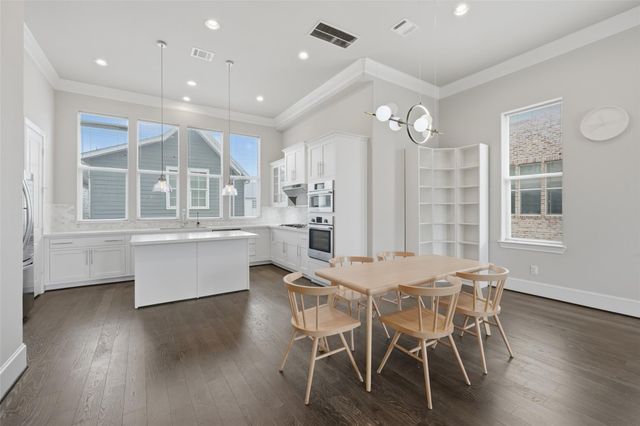 8612 Emnora Lane, Houston, TX 77080
