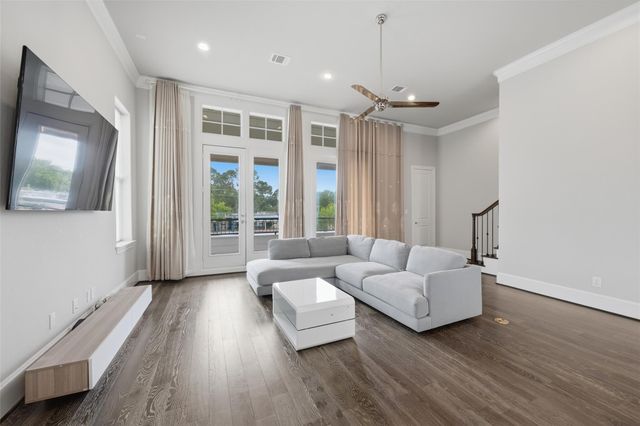 8612 Emnora Lane, Houston, TX 77080