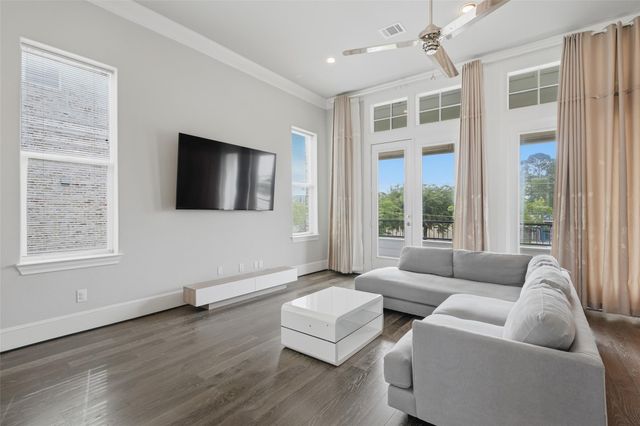 8612 Emnora Lane, Houston, TX 77080