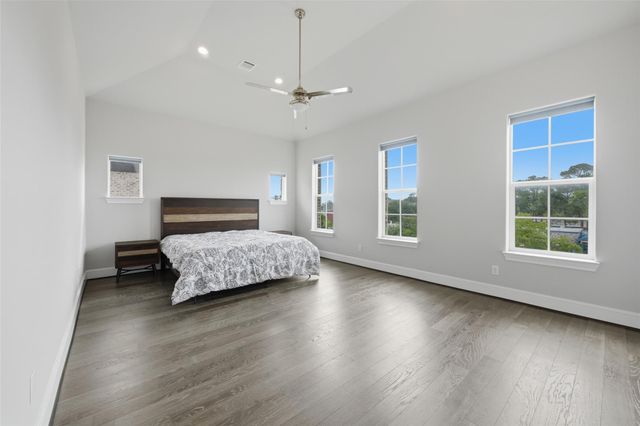 8612 Emnora Lane, Houston, TX 77080