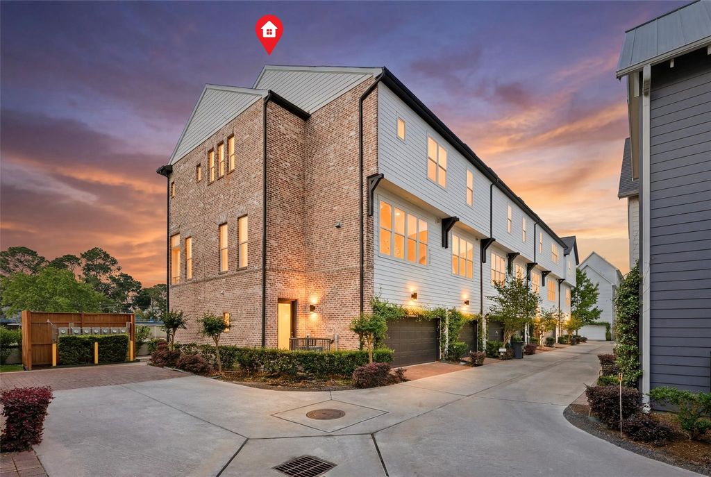 8612 Emnora Lane, Houston, TX 77080