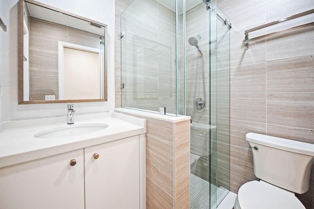 16731 Harbor Court, Weston, FL 33326