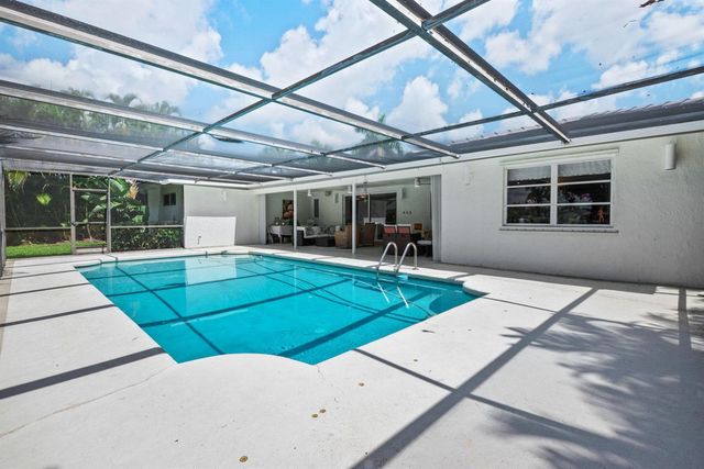 16731 Harbor Court, Weston, FL 33326