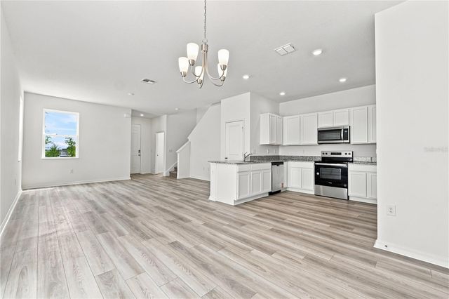 9588 WESTSIDE HILLS DRIVE, Davenport, FL 33896