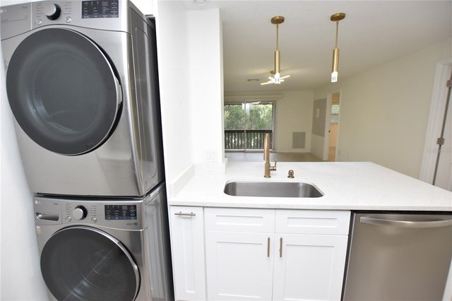 141 FERNERY ROAD C-6, Lakeland, FL 33809