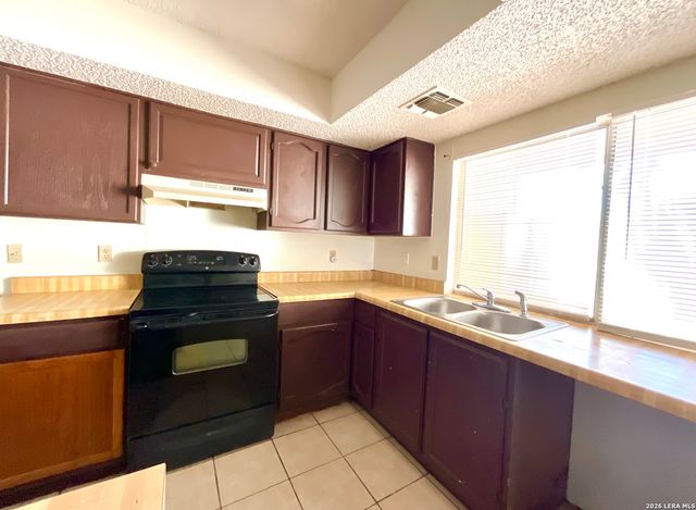 6918 Stockport, San Antonio, TX 78239